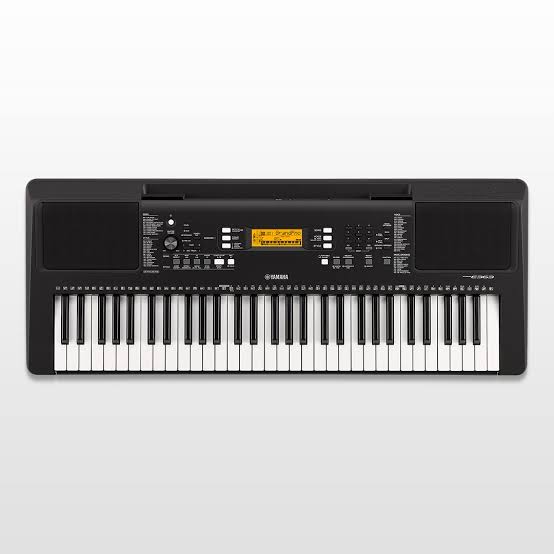 Yamaha PSR 363 keyboard with 61 keys